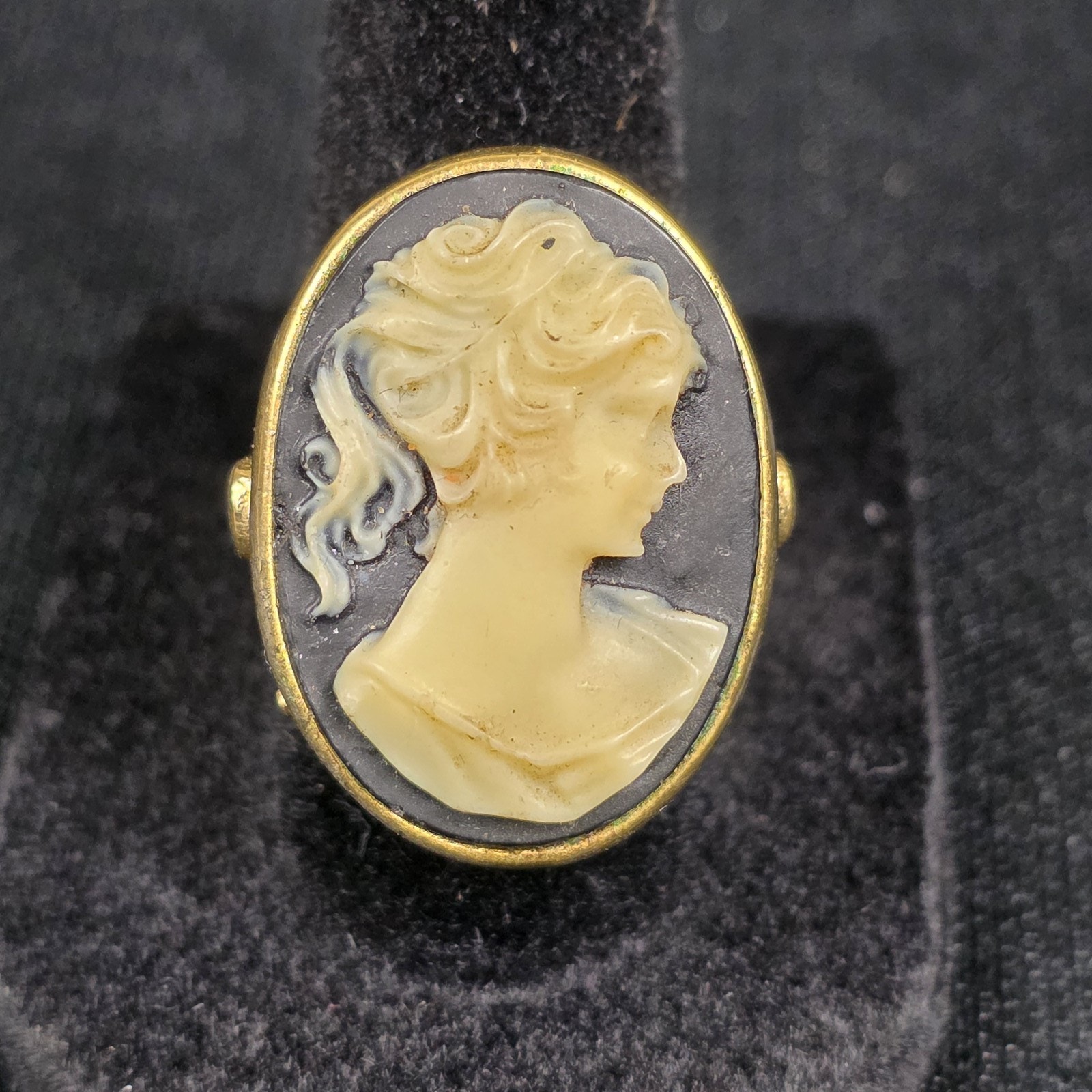 Vintage 18kge Gold Electroplated Cameo Ring Ornate Filigree Size 8 96$